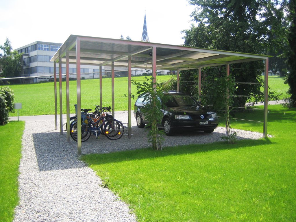 Sala & Carport